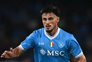 Конте со пофалби за „дијамантот“: Треба на Елмас да му подигнеме статуа.